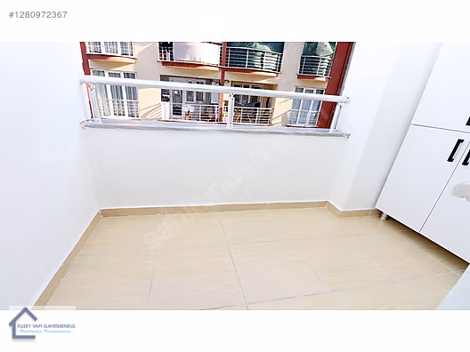 KİRALIK 1+1 EŞYALI , METROBÜSE 6 DK YÜRÜME MESAFESİNDE